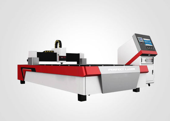 آلة القطع بالليزر 1064nm 500 / 700W للصفائح المعدنية / الحديد / النحاس